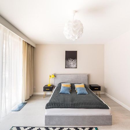 Raval Apartments - Soft Black Ревал Екстериор снимка